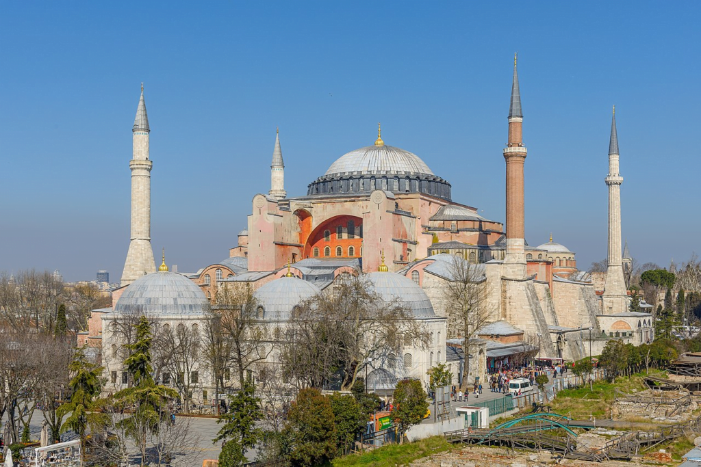 Arquitectura Sacra: Descubre Los Tesoros Del Arte Religioso 6 Basílica De Santa Sofía En Estambul
